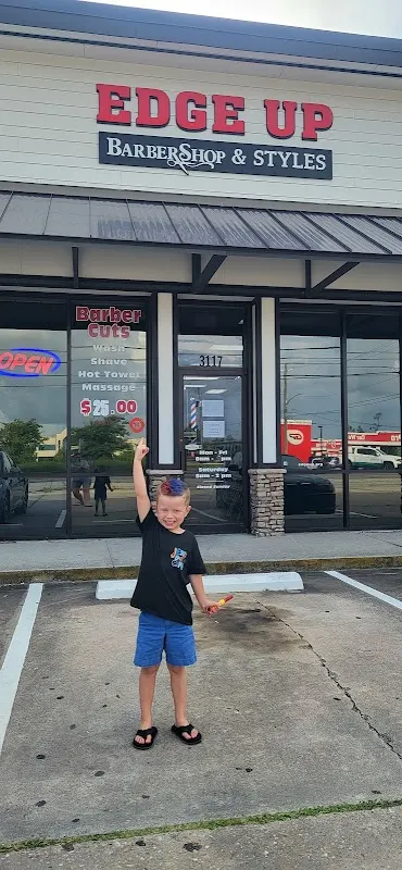 Edge Up Barber & Style Shop — Barber shop in Panama City